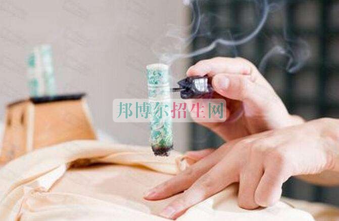 成都哪家針灸推拿學(xué)校好