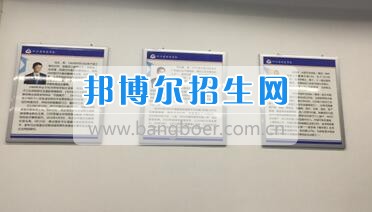 四川省檔案學校電子商務實訓室初具形象