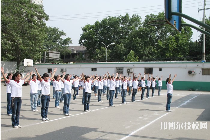 西安利君醫(yī)藥技工學(xué)校2020年報(bào)名條件、招生要求、招生對(duì)象 