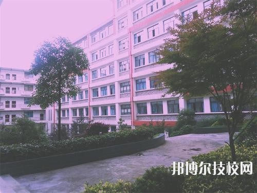 黔東南中等職業(yè)技術(shù)學校2020年宿舍條件