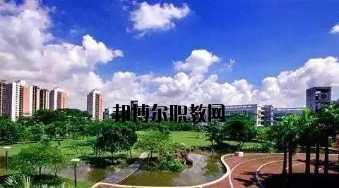 安陸深藍(lán)電子工業(yè)技術(shù)學(xué)校2020年報(bào)名條件、招生要求、招生對(duì)象