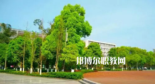 重慶2021年讀汽修學(xué)校有什么要求