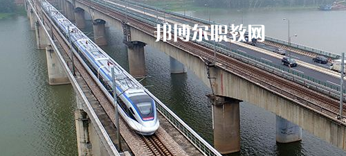 廣西2021年哪個(gè)鐵路學(xué)校比較好