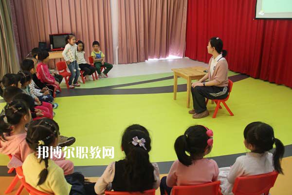 云南2021年中專幼師學(xué)校專業(yè)都學(xué)什么