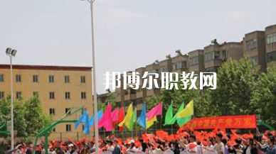 瑞麗國(guó)際珠寶翡翠學(xué)校2022年報(bào)名條件、招生要求、招生對(duì)象