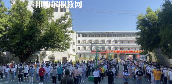 攀枝花商貿(mào)電子職業(yè)技術學校2022年報名條件、招生要求、招生對象