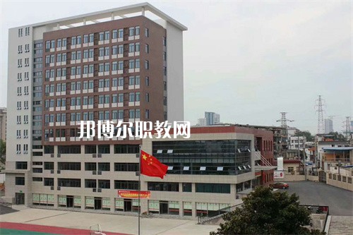 湖南省經濟貿易職業(yè)中專學校2022年學費、收費多少