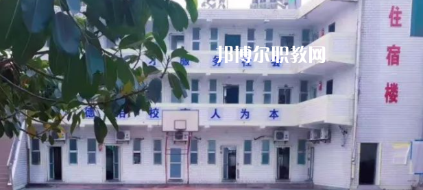 威遠縣聯(lián)想職業(yè)技術(shù)學校2023年宿舍條件