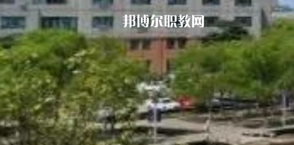 江蘇省常熟中等專業(yè)學校地址在哪里，哪個地區(qū)，哪個城市?