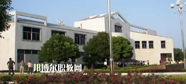 2023江蘇省金湖中等專業(yè)學(xué)校多少錢 江蘇省金湖中等專業(yè)學(xué)校各專業(yè)學(xué)費(fèi)收費(fèi)標(biāo)準(zhǔn)